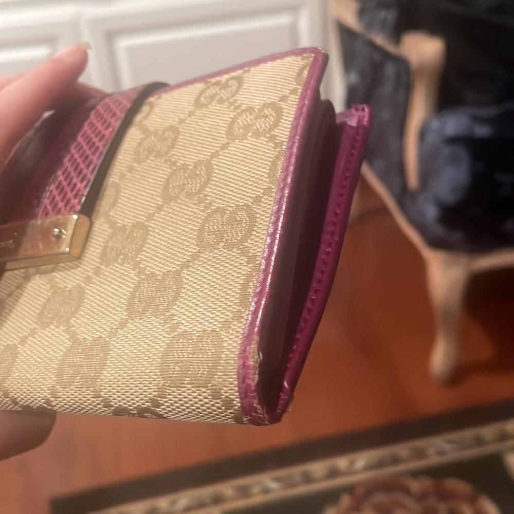 Gucci Python Embossed Wallet - image 8